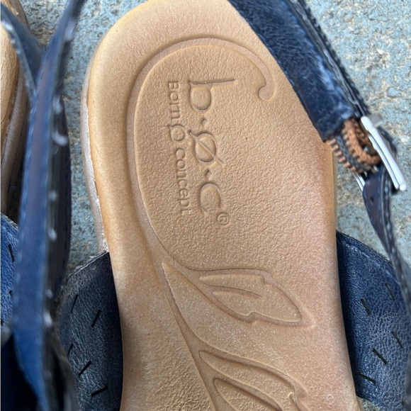 b.o.c. Navy Leather Sandals - Picture 2 of 5